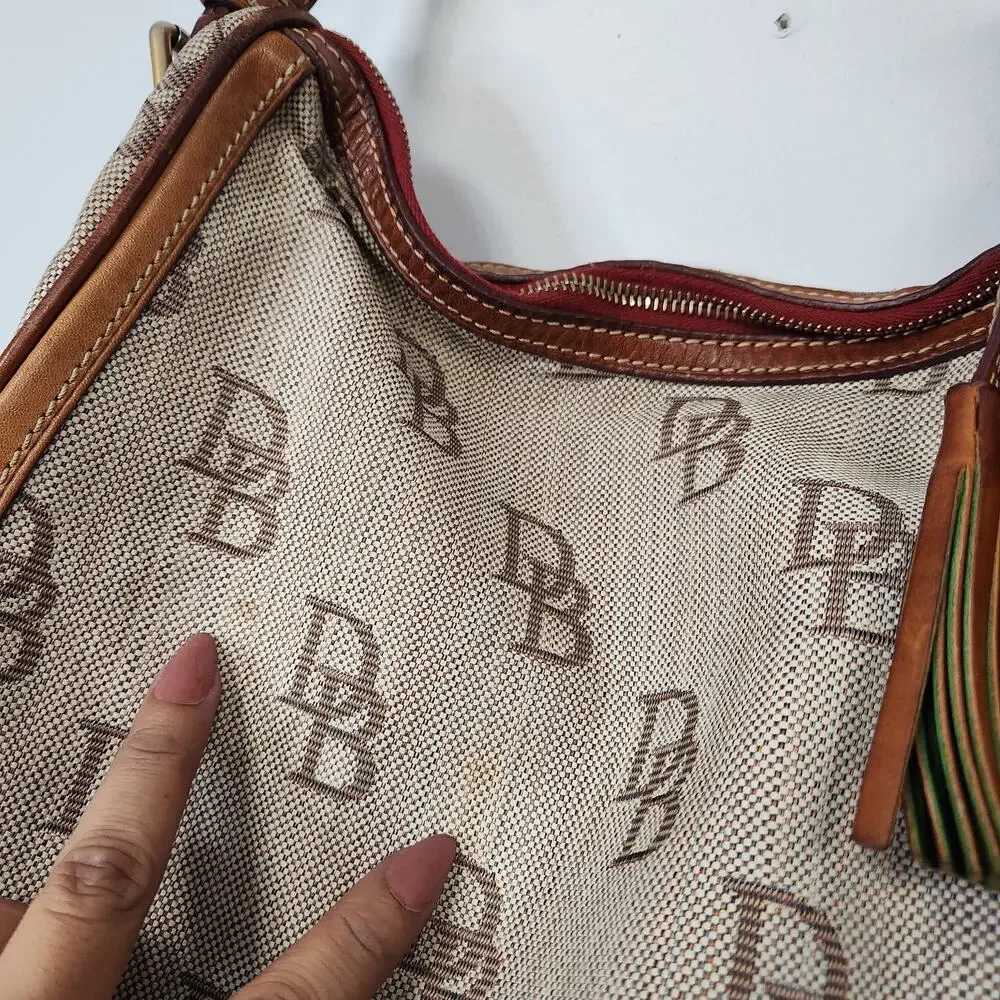 Dooney & Bourke Womens Cloth Trimmed in Leather hobo Handbag - Picture 4 of 11